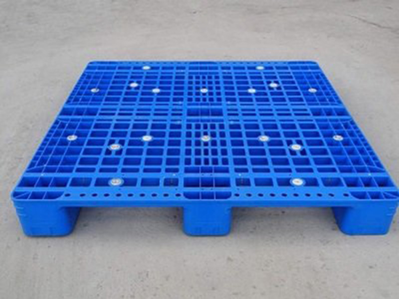 塑料托盤的優(yōu)點有哪些?