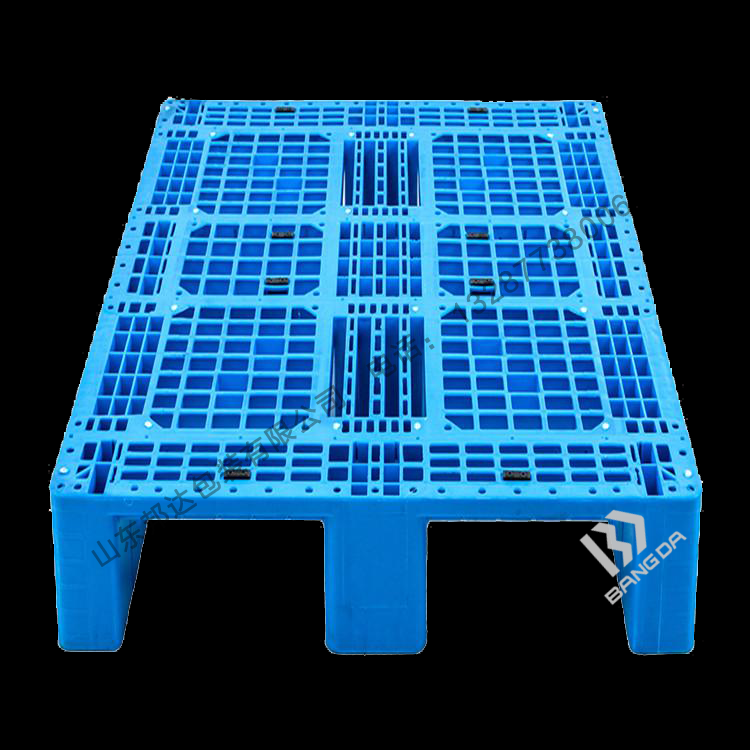 吹塑托盤與注塑托盤的區別有哪些?