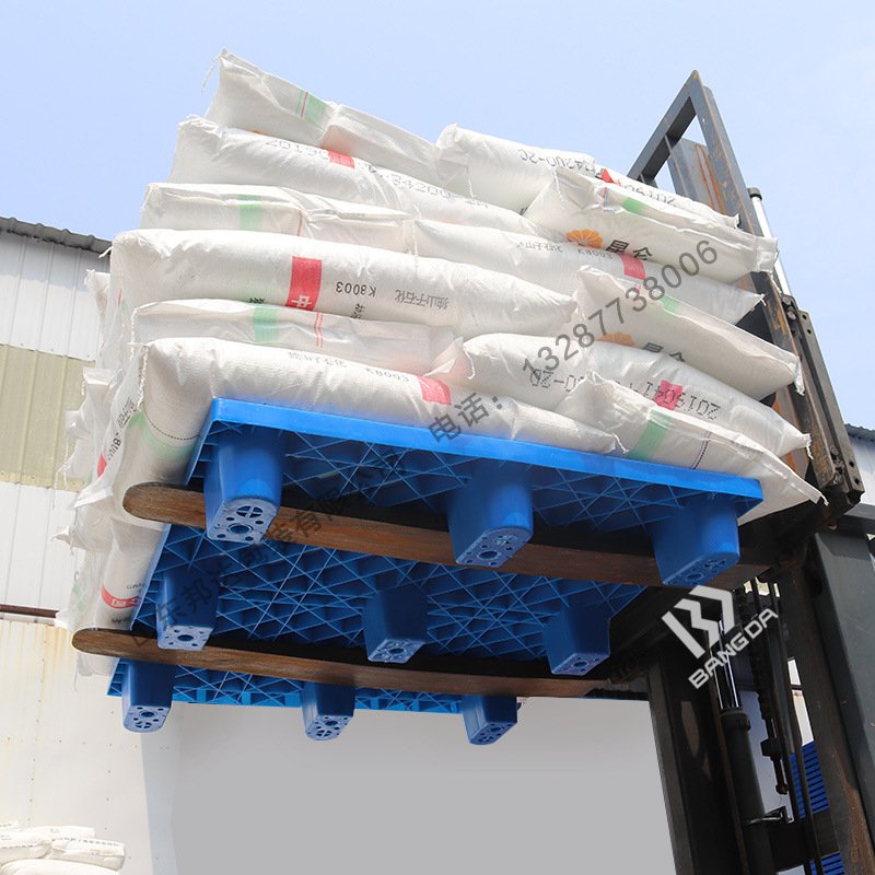 山東塑料托盤廠家:怎么樣選購塑料托盤?