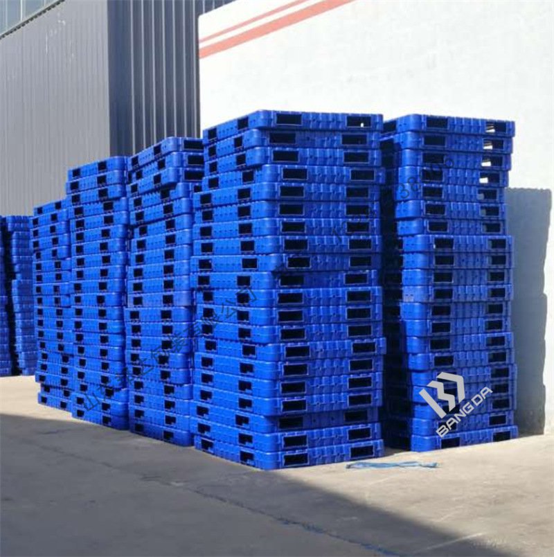 淺析吹塑托盤在倉儲管理中發揮的作用